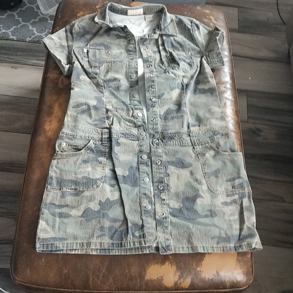 Unique camo dress - Picture 1 of 2